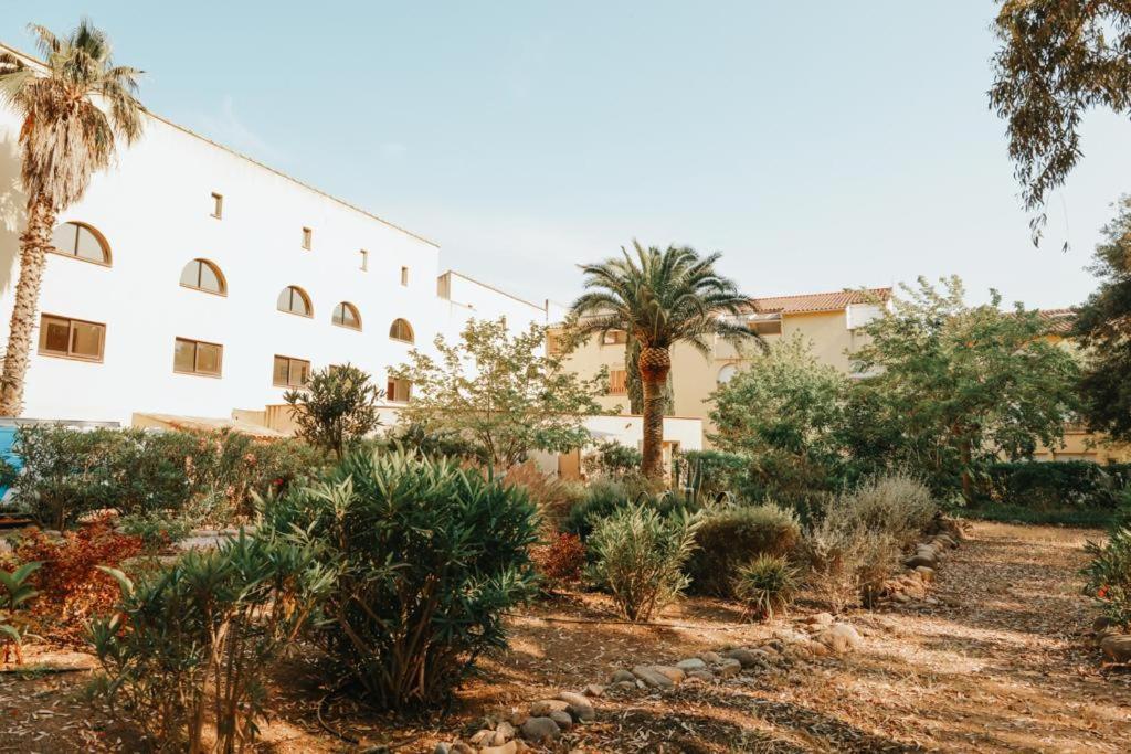 Calvi. T2 2/4 Personnes A 100 Metres De La Plage Διαμέρισμα Καλβί Εξωτερικό φωτογραφία